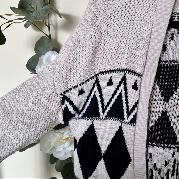 💚 Garage Tribal Pattern Cardigan - Picture 8 of 12